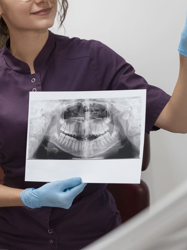 Progettazioni digitali con scanner facciali e intraorali