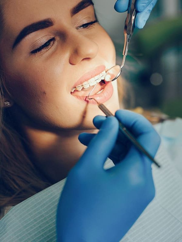 Trattamenti Conservativi: Perché la Prevenzione È la Migliore Cura