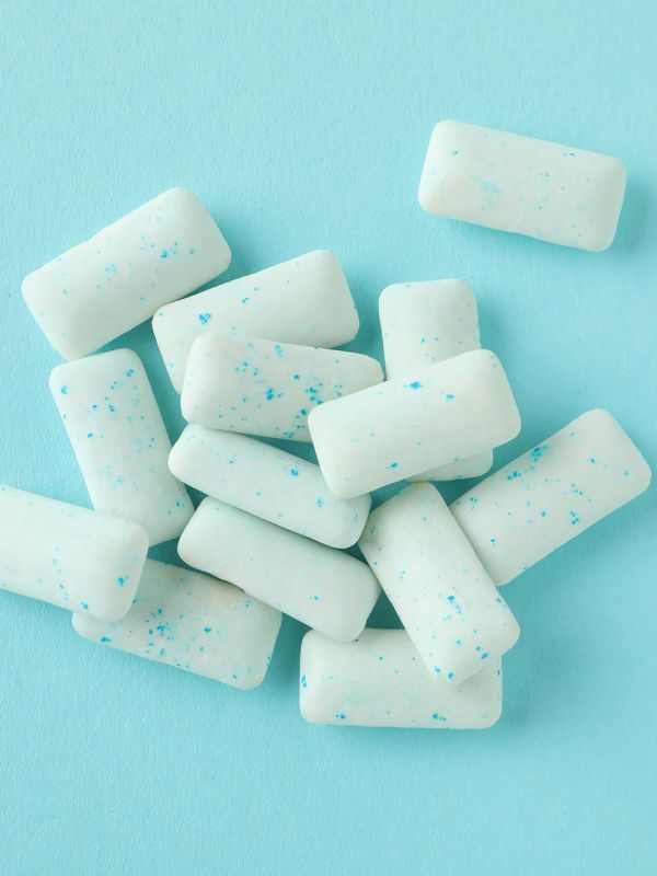 Chewing gum e denti: alleato o nemico della tua igiene orale?